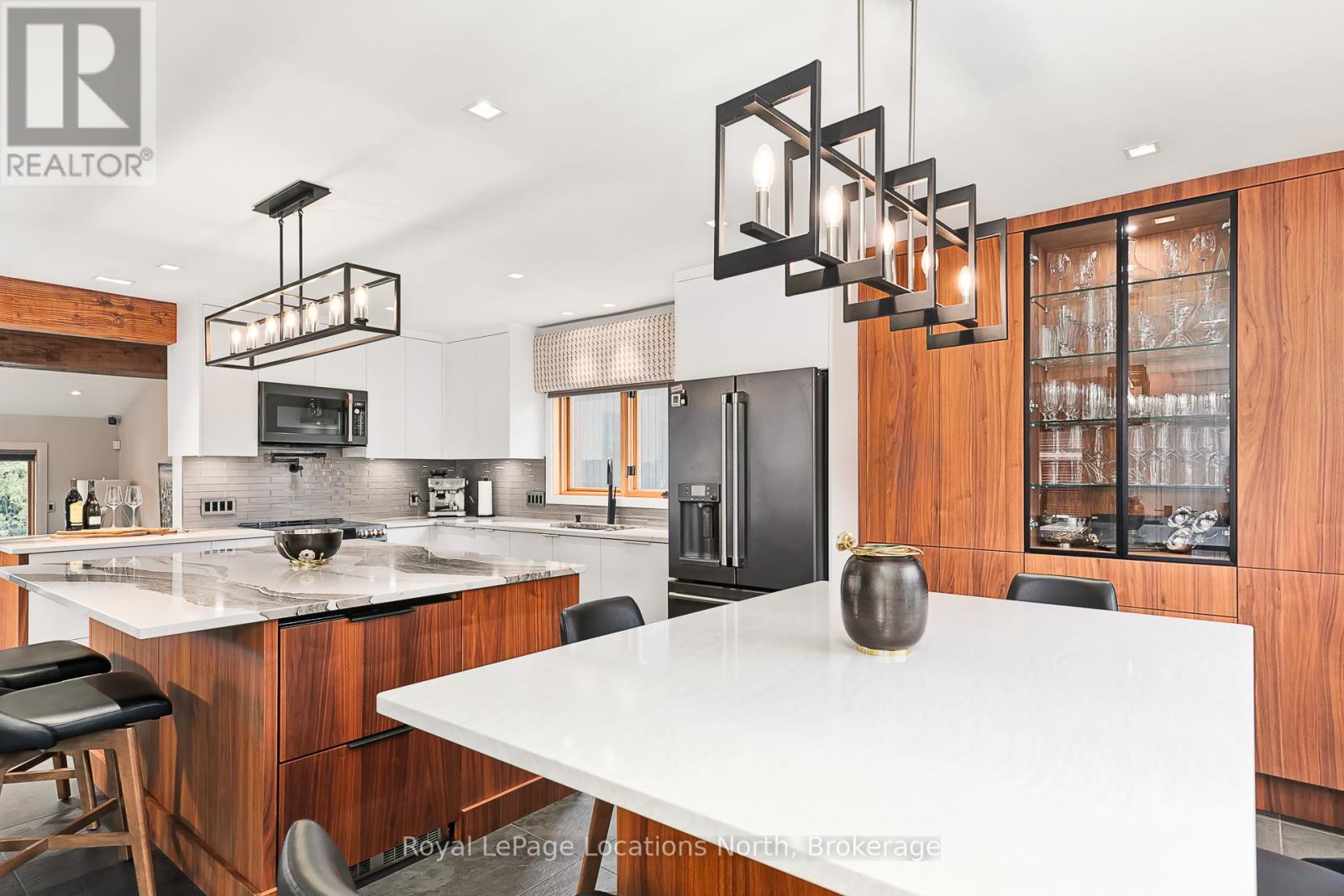 10 - 116 Hidden Lake Road, Blue Mountains, Ontario  L9Y 0T6 - Photo 12 - X12485812