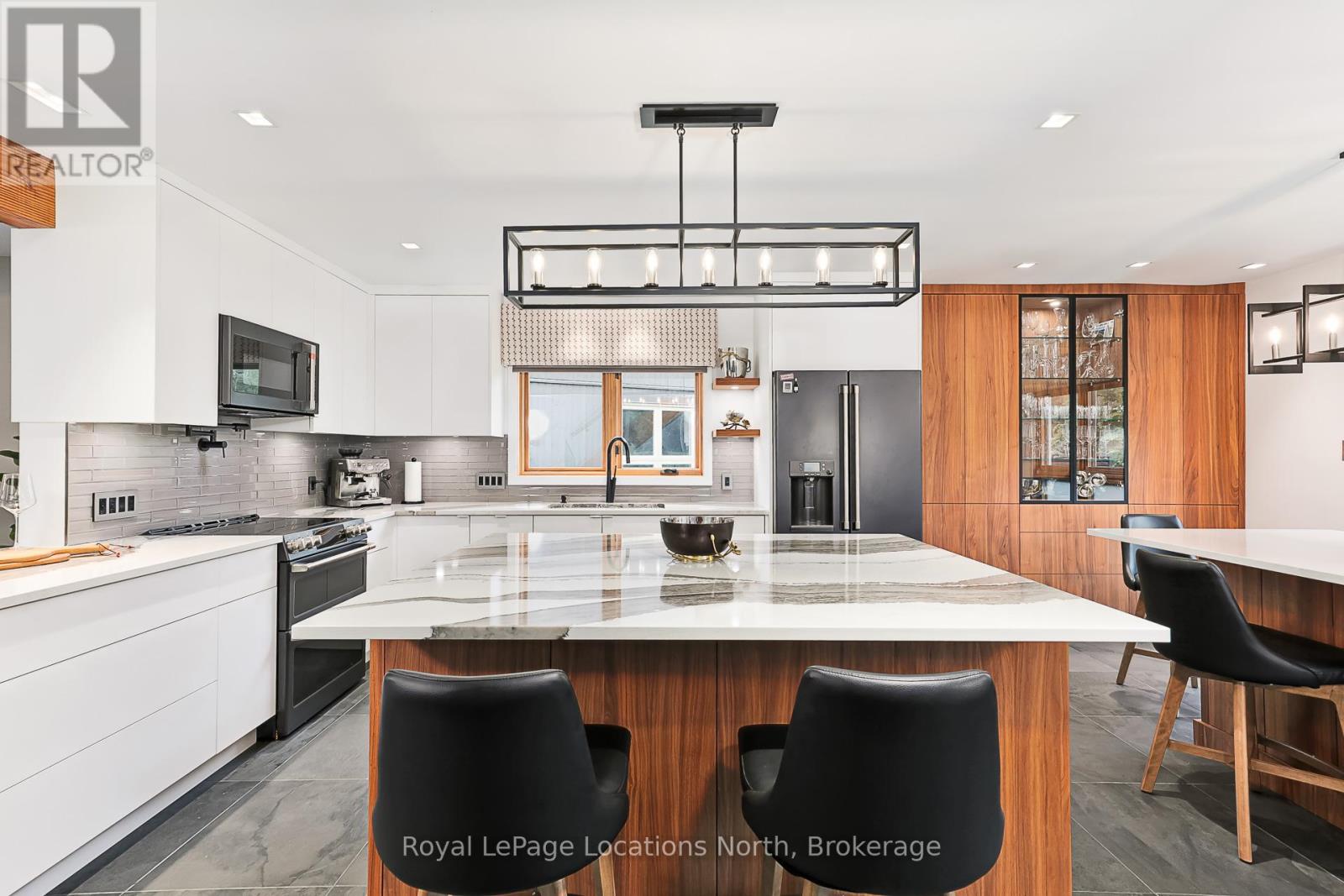 10 - 116 Hidden Lake Road, Blue Mountains, Ontario  L9Y 0T6 - Photo 14 - X12485812