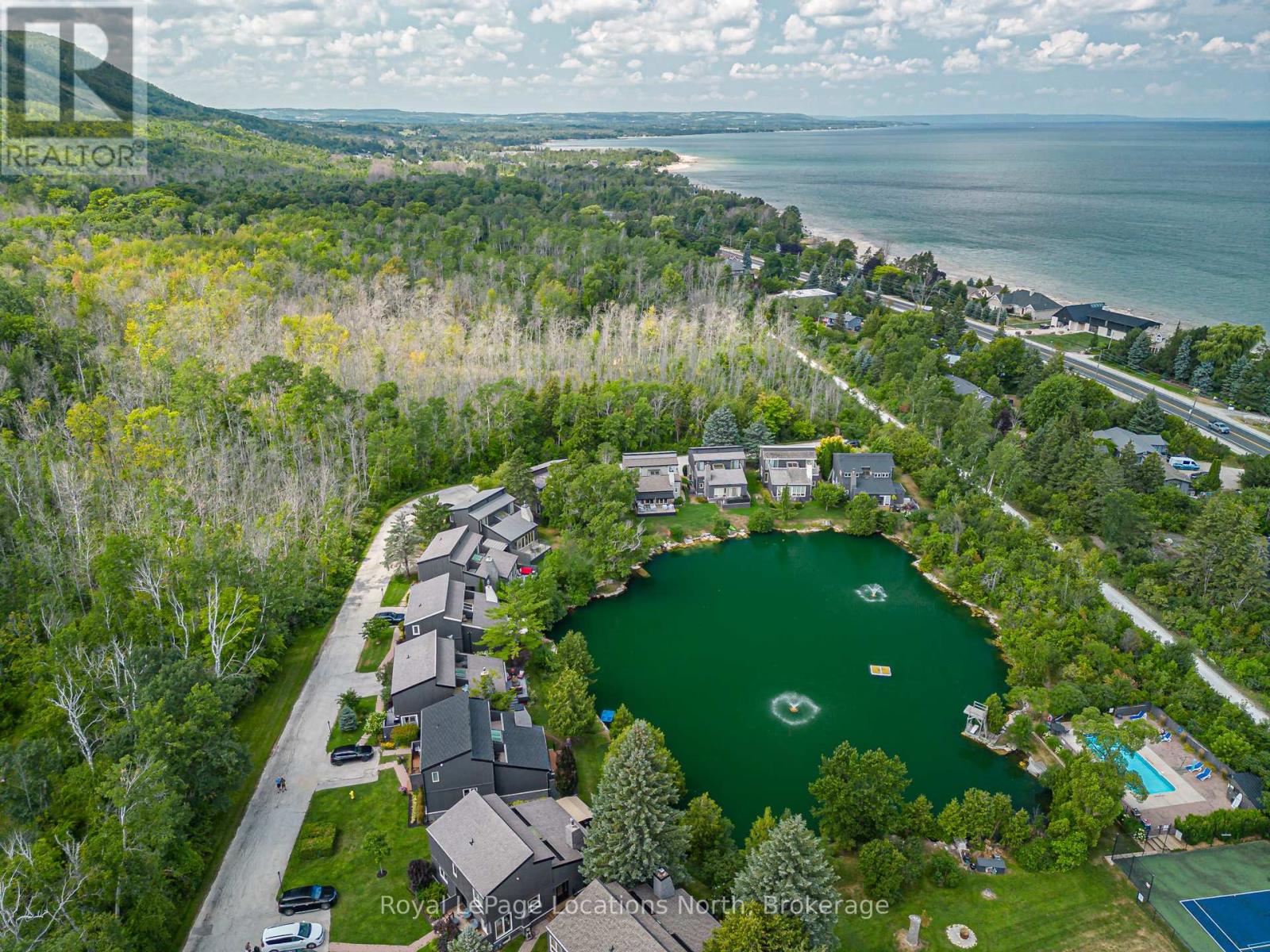 10 - 116 Hidden Lake Road, Blue Mountains, Ontario  L9Y 0T6 - Photo 5 - X12485812