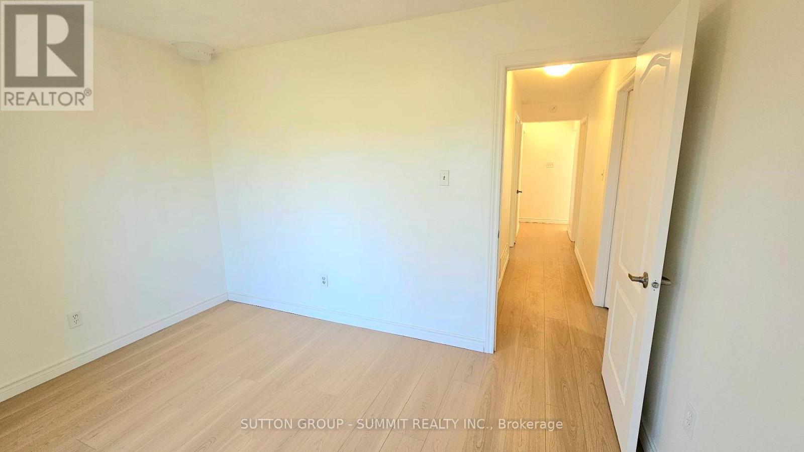 2529 Trondheim Crescent, Mississauga, Ontario  L5N 1P3 - Photo 13 - W12485403