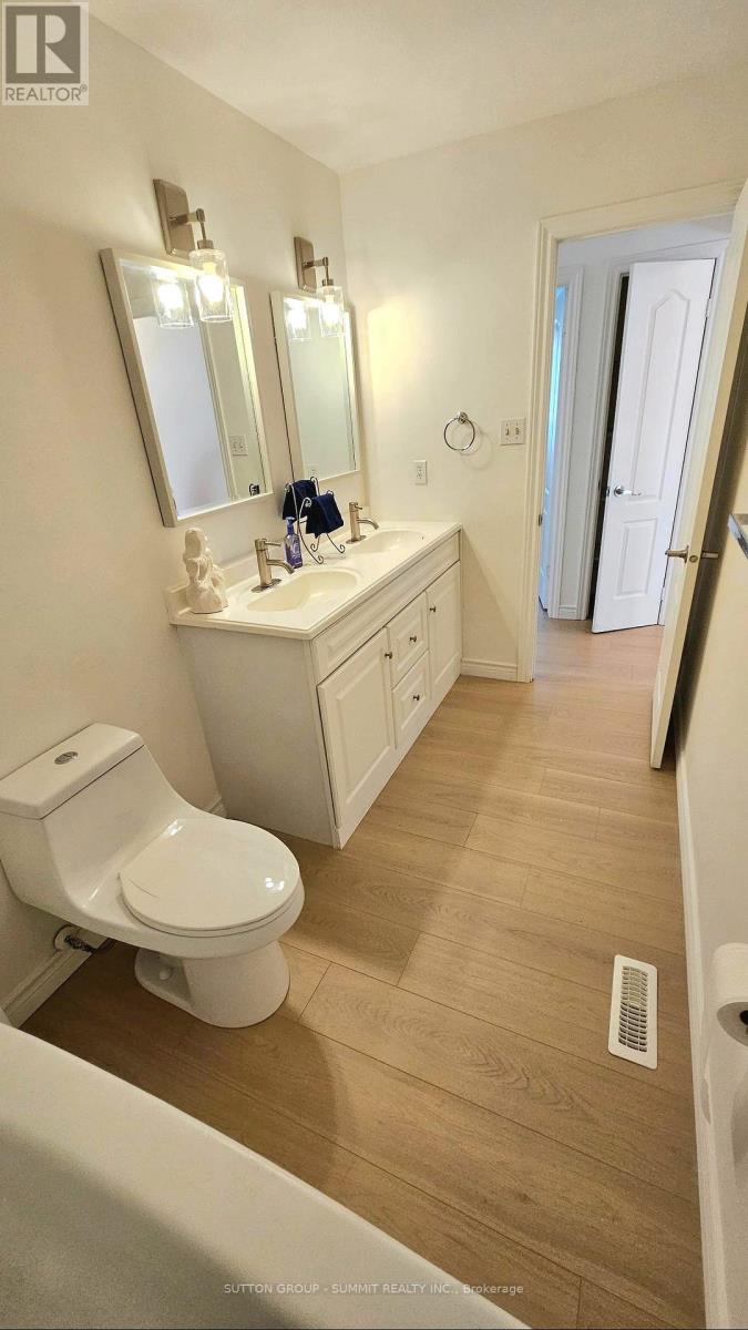 2529 Trondheim Crescent, Mississauga, Ontario  L5N 1P3 - Photo 20 - W12485403