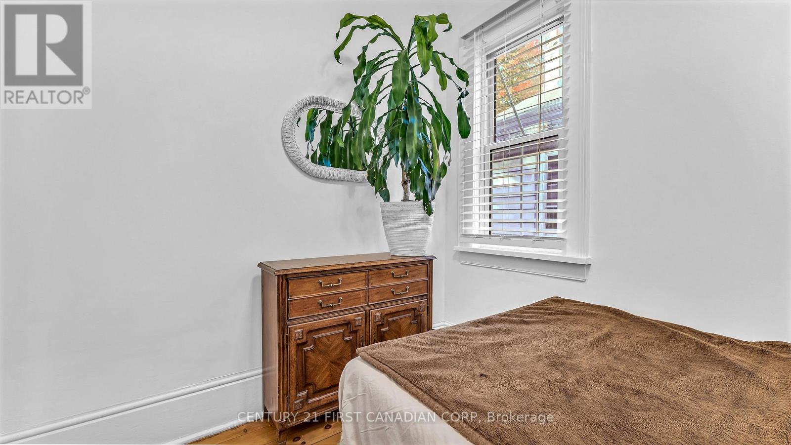 44 Craig Street, London South, Ontario N6C 1E8 - Photo 10 - X12485827