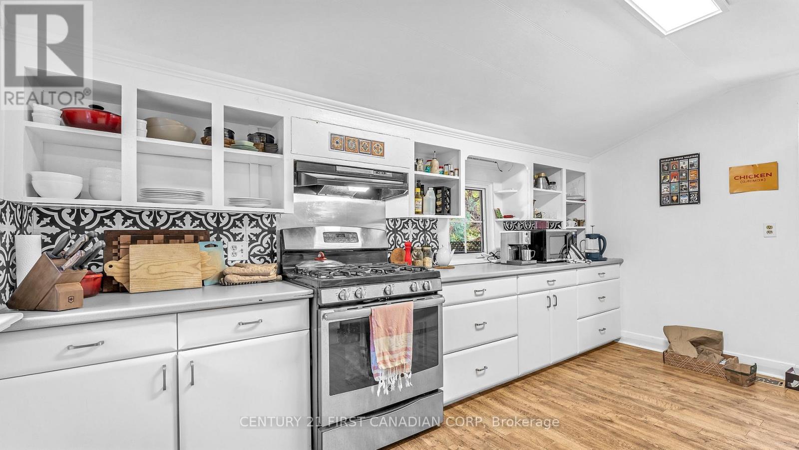 44 Craig Street, London South, Ontario N6C 1E8 - Photo 4 - X12485827