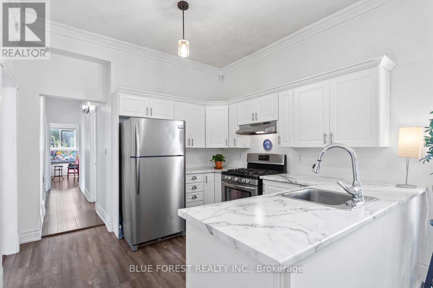 623 Dufferin Avenue, London East (East G), Ontario  N5W 3J8 - Photo 14 - X12485840