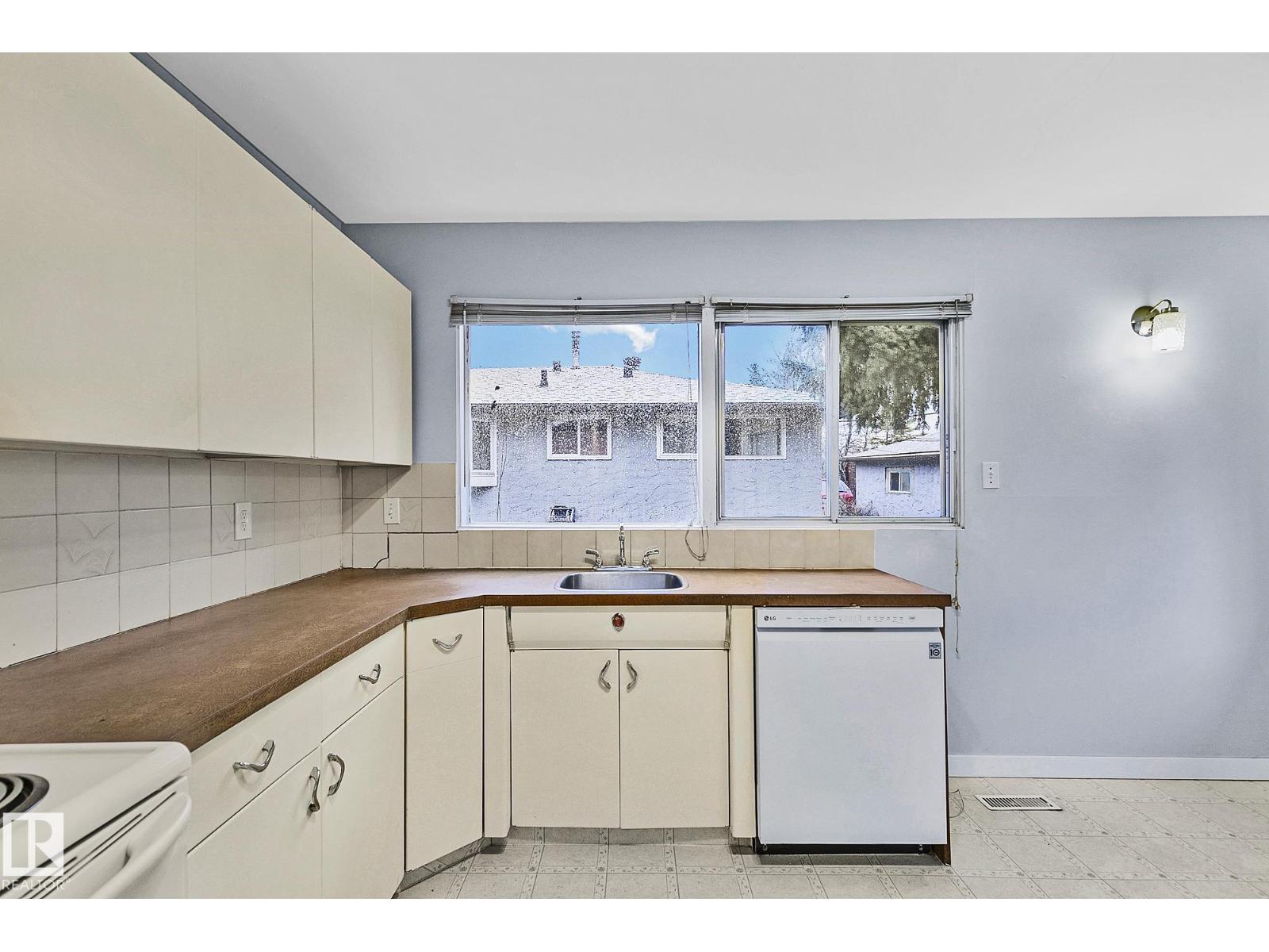 15306 78 Av Nw, Edmonton, Alberta  T5R 3C7 - Photo 9 - E4463748