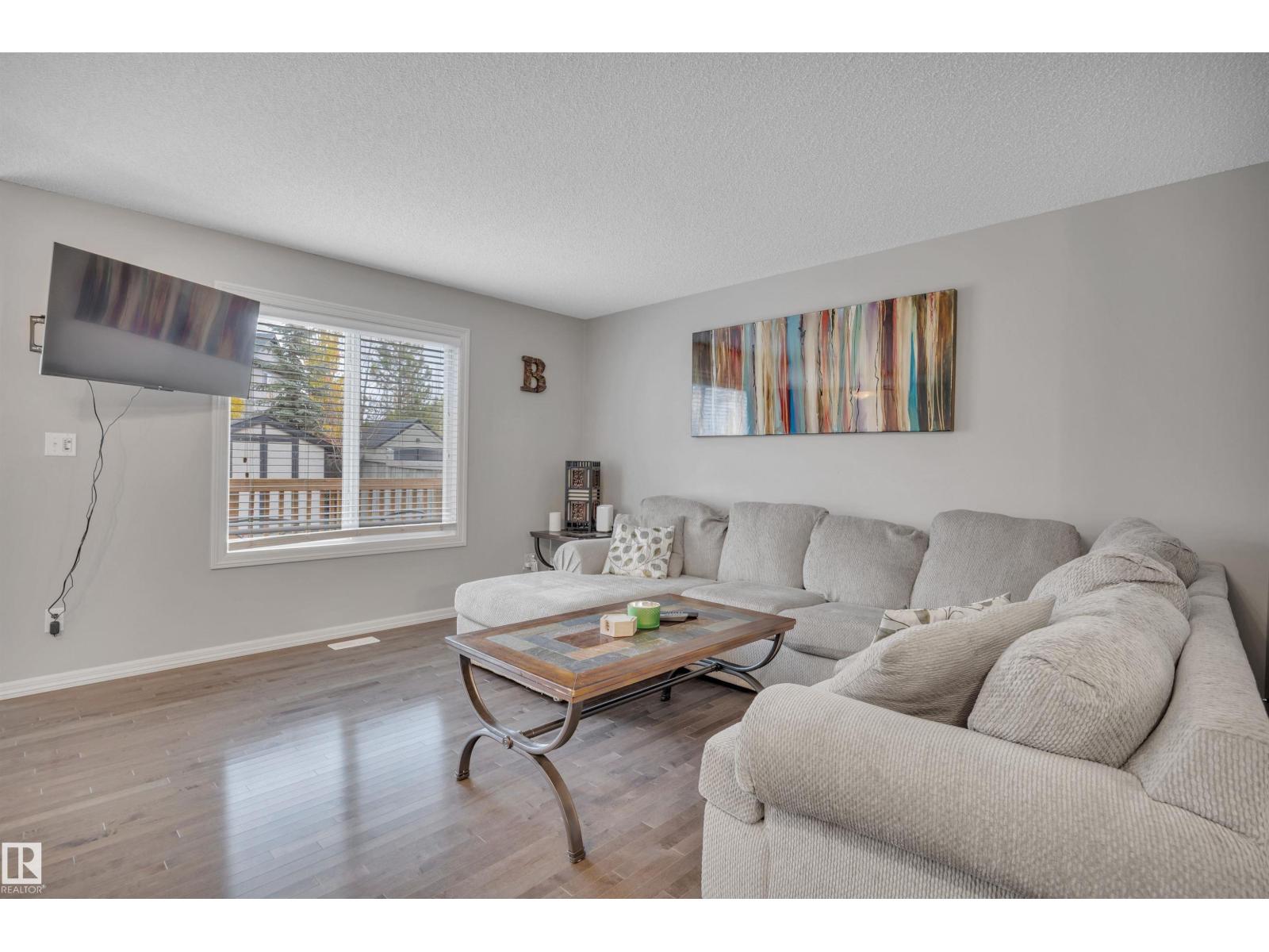 6213 60 St, Beaumont, Alberta  T4X 0J3 - Photo 2 - E4463751