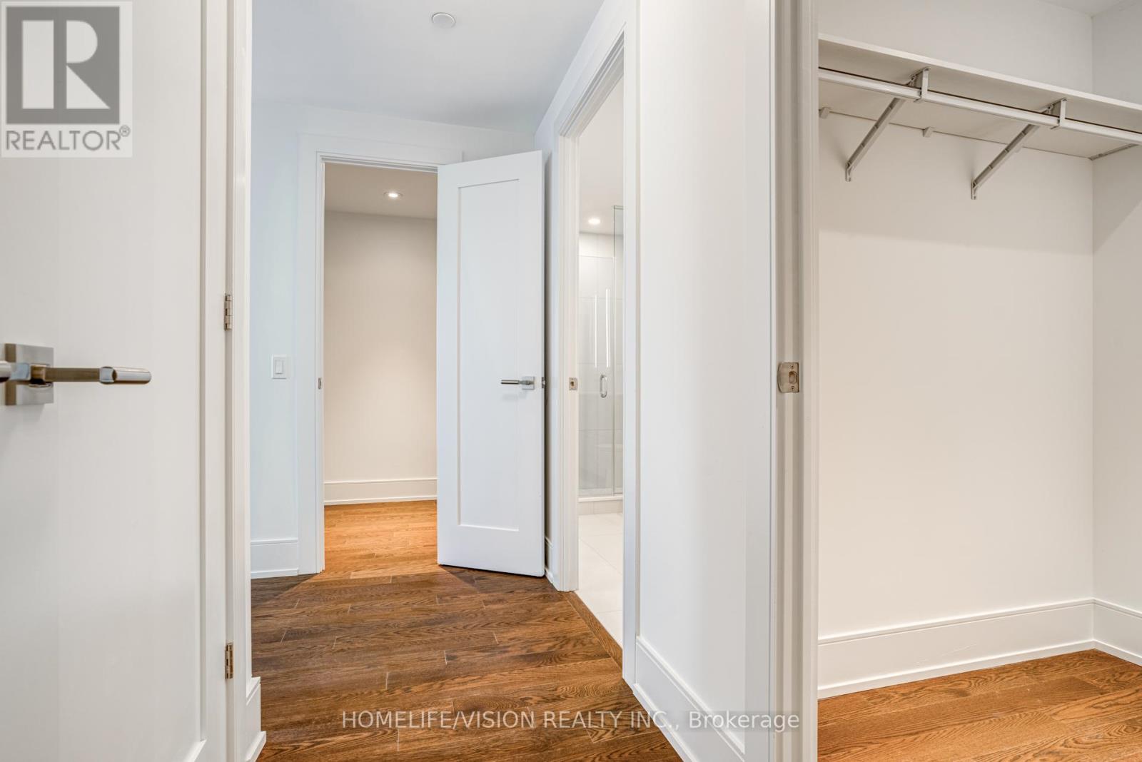 910 - 30 Inn On The Park Drive, Toronto, Ontario  M3C 0P7 - Photo 24 - C12485644