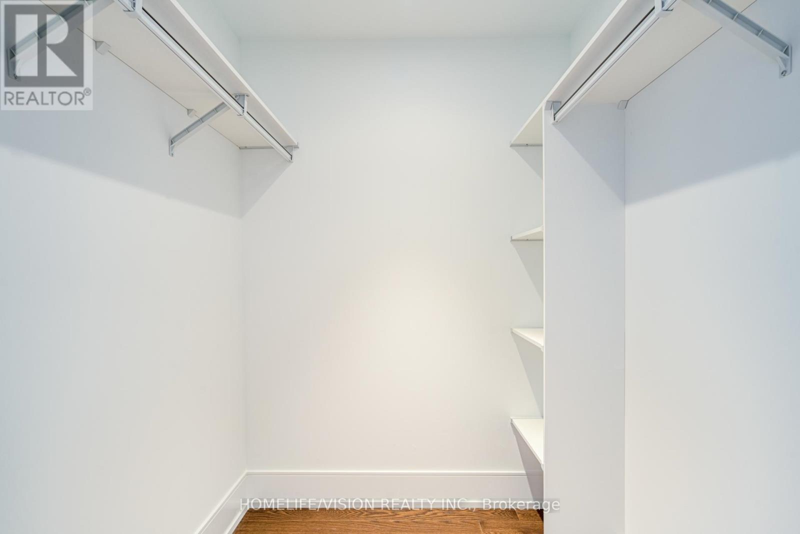 910 - 30 Inn On The Park Drive, Toronto, Ontario  M3C 0P7 - Photo 28 - C12485644