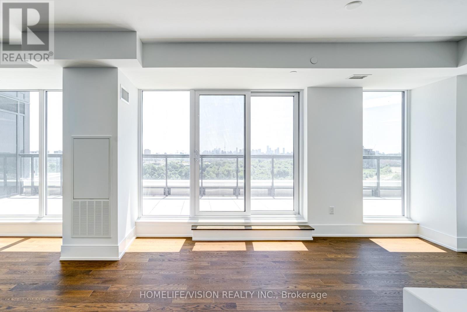 910 - 30 Inn On The Park Drive, Toronto, Ontario  M3C 0P7 - Photo 37 - C12485644