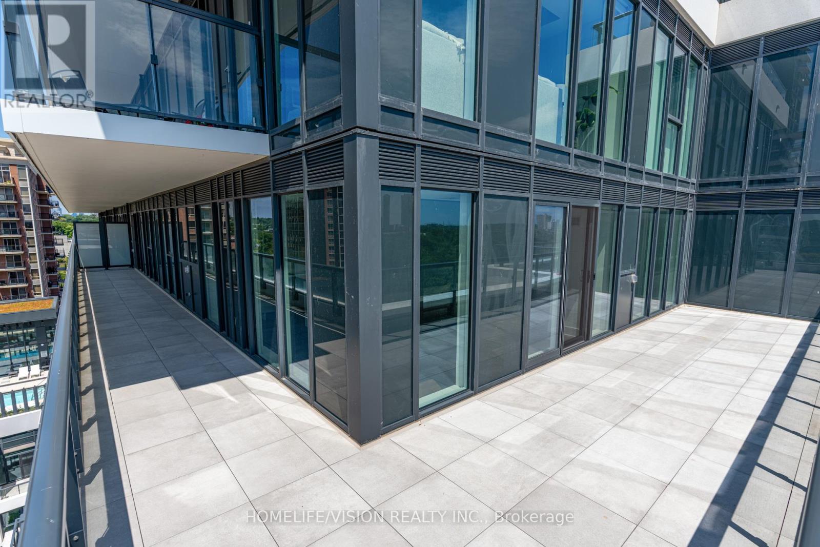 910 - 30 Inn On The Park Drive, Toronto, Ontario  M3C 0P7 - Photo 39 - C12485644