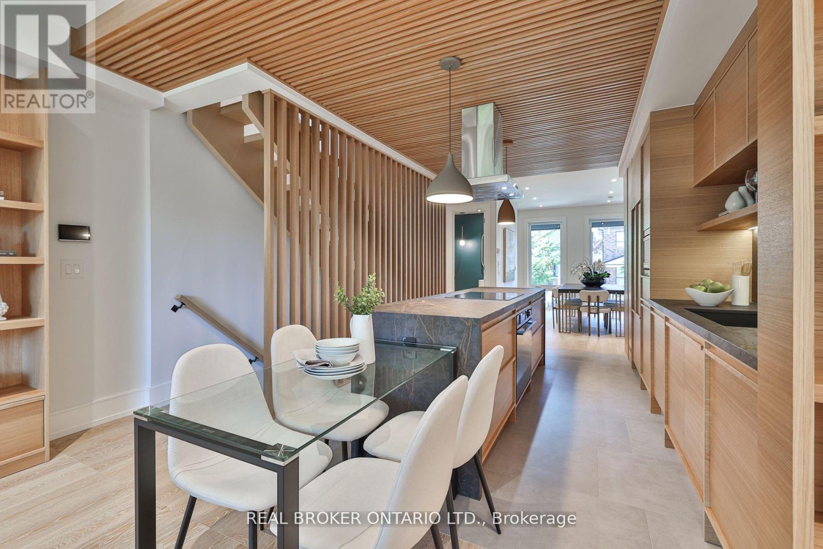 444 Roxton Road, Toronto, Ontario  M6G 3R4 - Photo 11 - C12485682