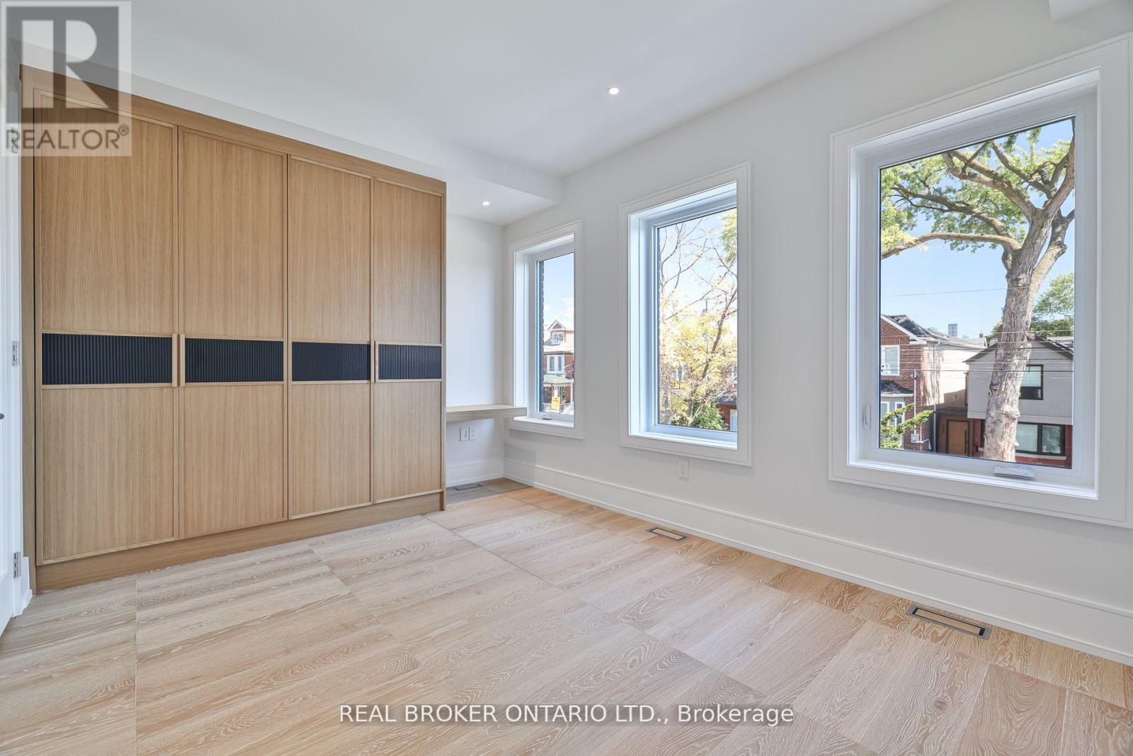 444 Roxton Road, Toronto, Ontario  M6G 3R4 - Photo 17 - C12485682