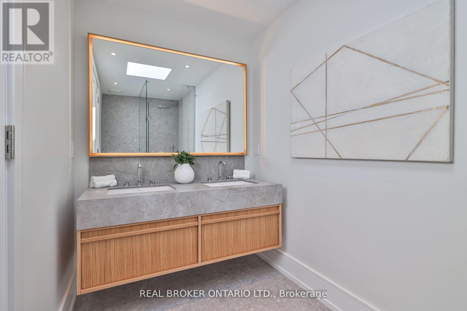 444 Roxton Road, Toronto, Ontario  M6G 3R4 - Photo 29 - C12485682