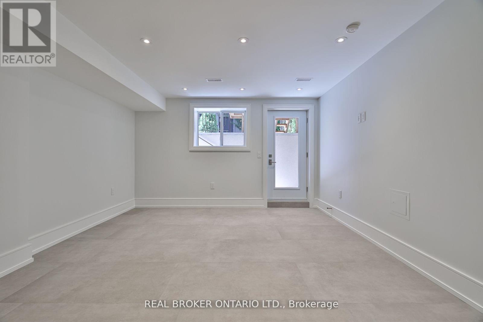 444 Roxton Road, Toronto, Ontario  M6G 3R4 - Photo 36 - C12485682