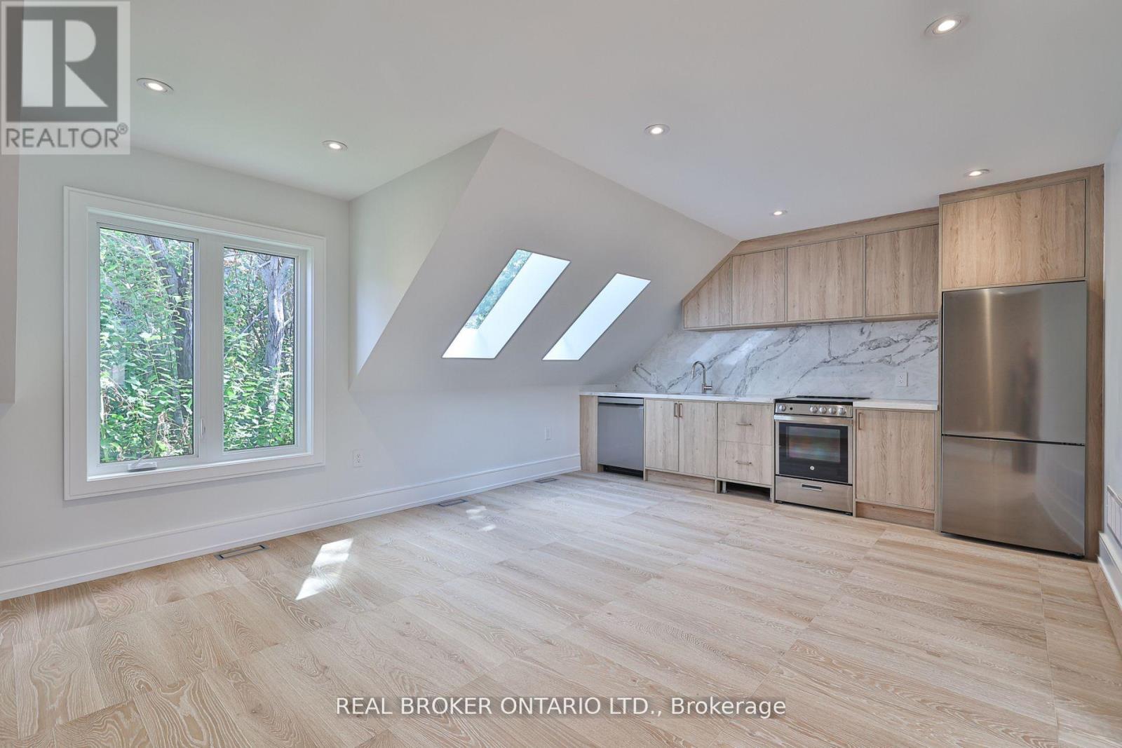 444 Roxton Road, Toronto, Ontario  M6G 3R4 - Photo 43 - C12485682