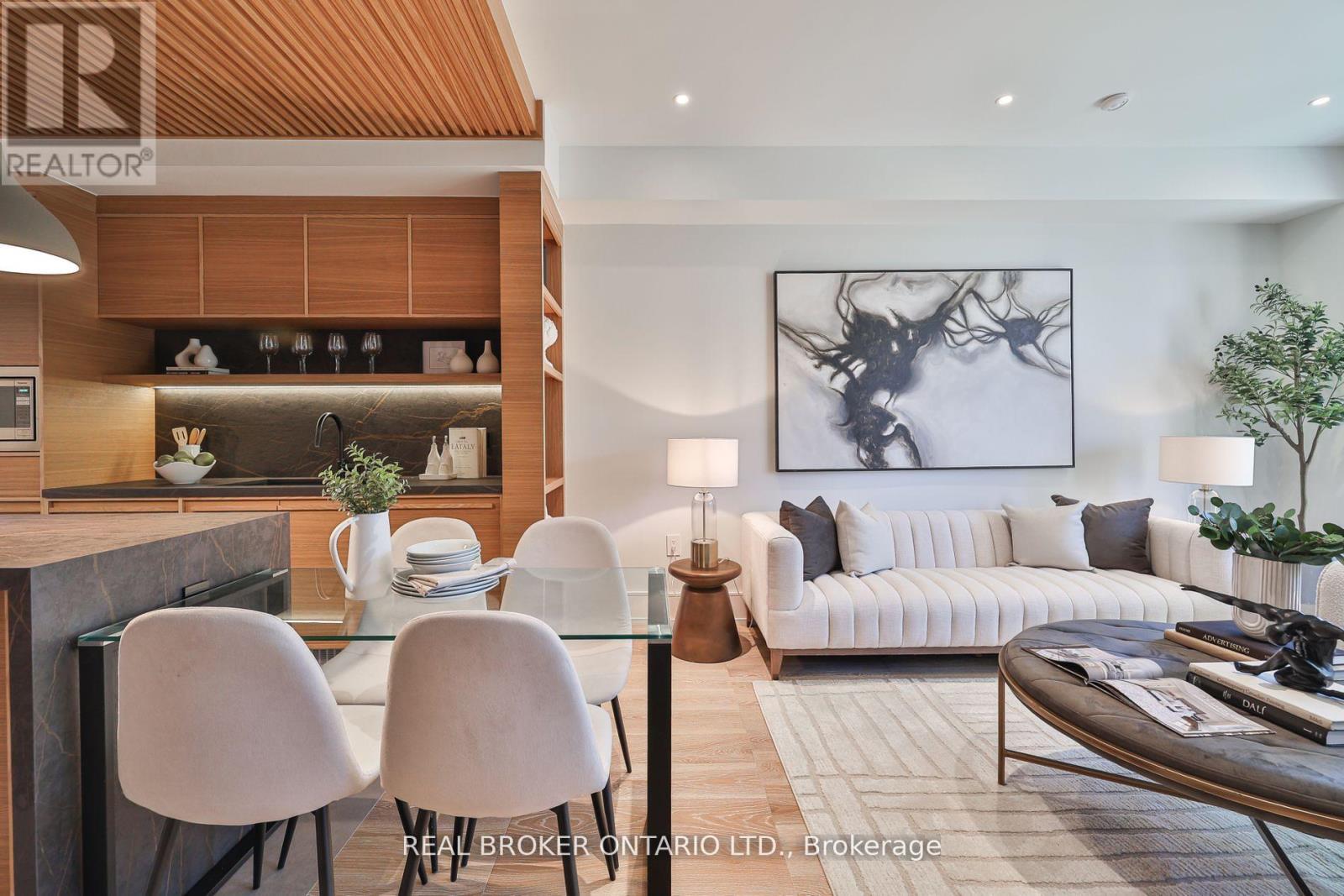 444 Roxton Road, Toronto, Ontario  M6G 3R4 - Photo 8 - C12485682