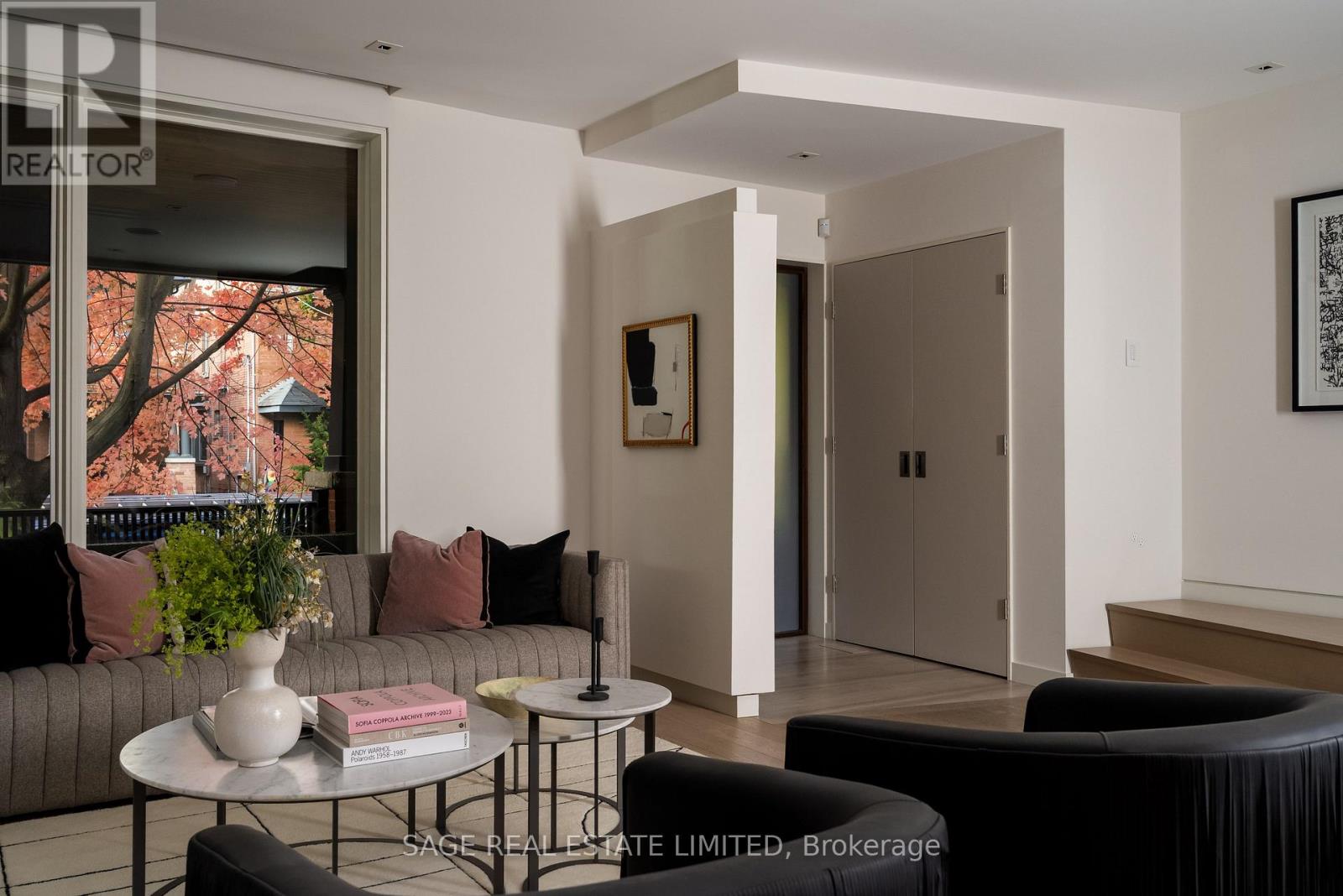 109 Hilton Avenue, Toronto, Ontario  M5R 3E8 - Photo 10 - C12485725