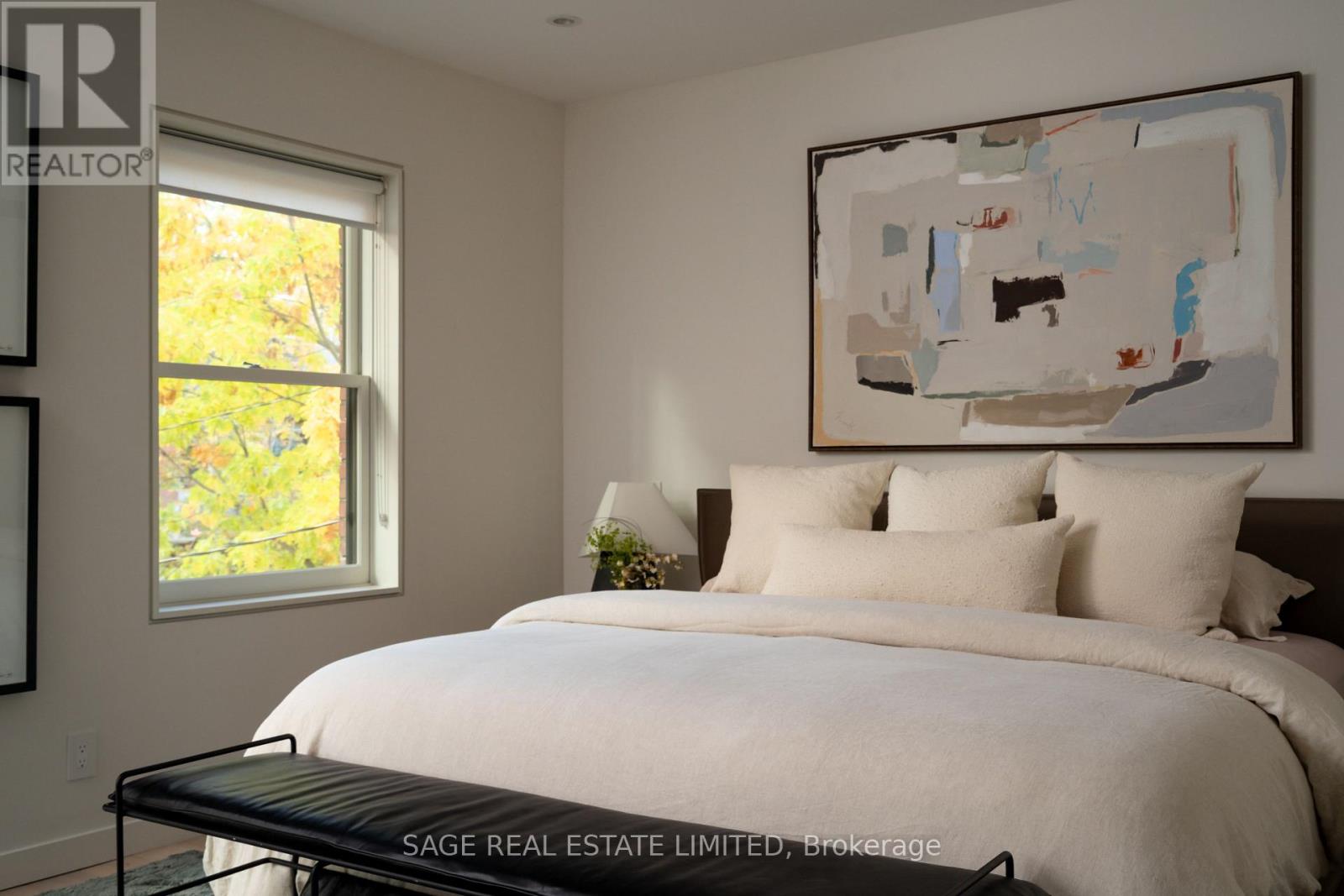 109 Hilton Avenue, Toronto, Ontario  M5R 3E8 - Photo 13 - C12485725