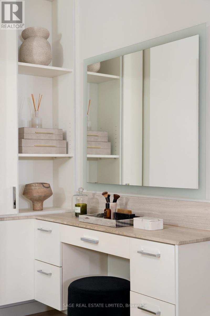 109 Hilton Avenue, Toronto, Ontario  M5R 3E8 - Photo 19 - C12485725