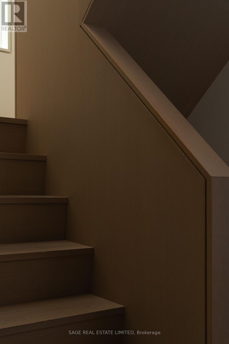 109 Hilton Avenue, Toronto, Ontario  M5R 3E8 - Photo 22 - C12485725