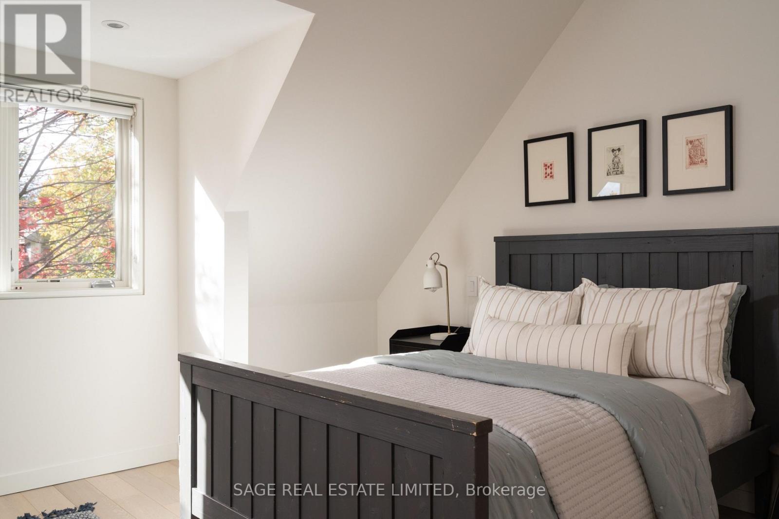 109 Hilton Avenue, Toronto, Ontario  M5R 3E8 - Photo 23 - C12485725