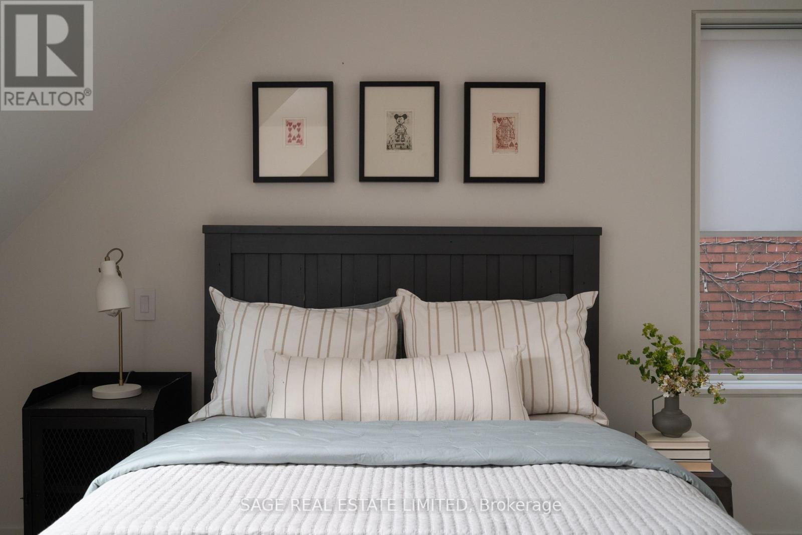 109 Hilton Avenue, Toronto, Ontario  M5R 3E8 - Photo 24 - C12485725