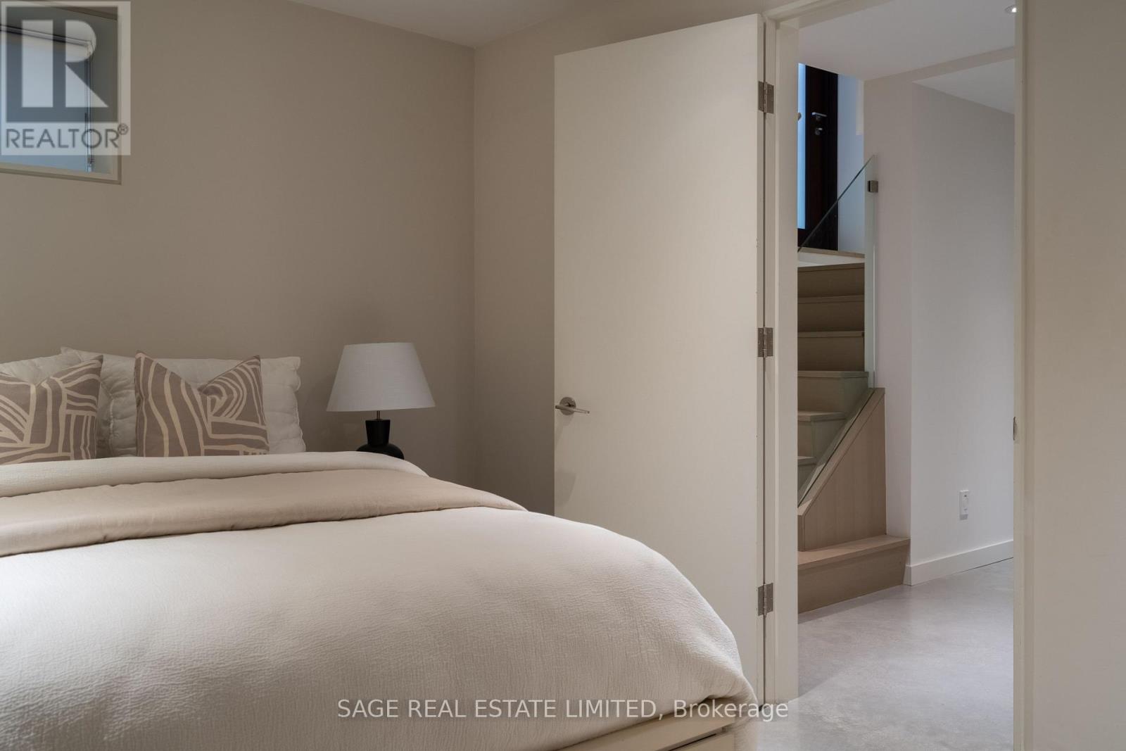 109 Hilton Avenue, Toronto, Ontario  M5R 3E8 - Photo 34 - C12485725