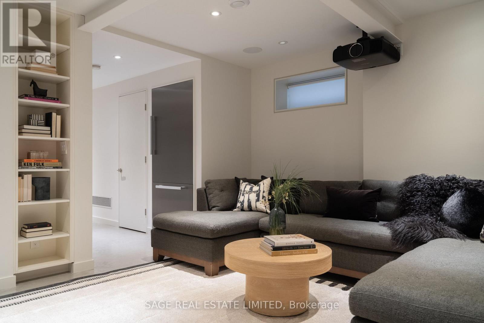 109 Hilton Avenue, Toronto, Ontario  M5R 3E8 - Photo 37 - C12485725