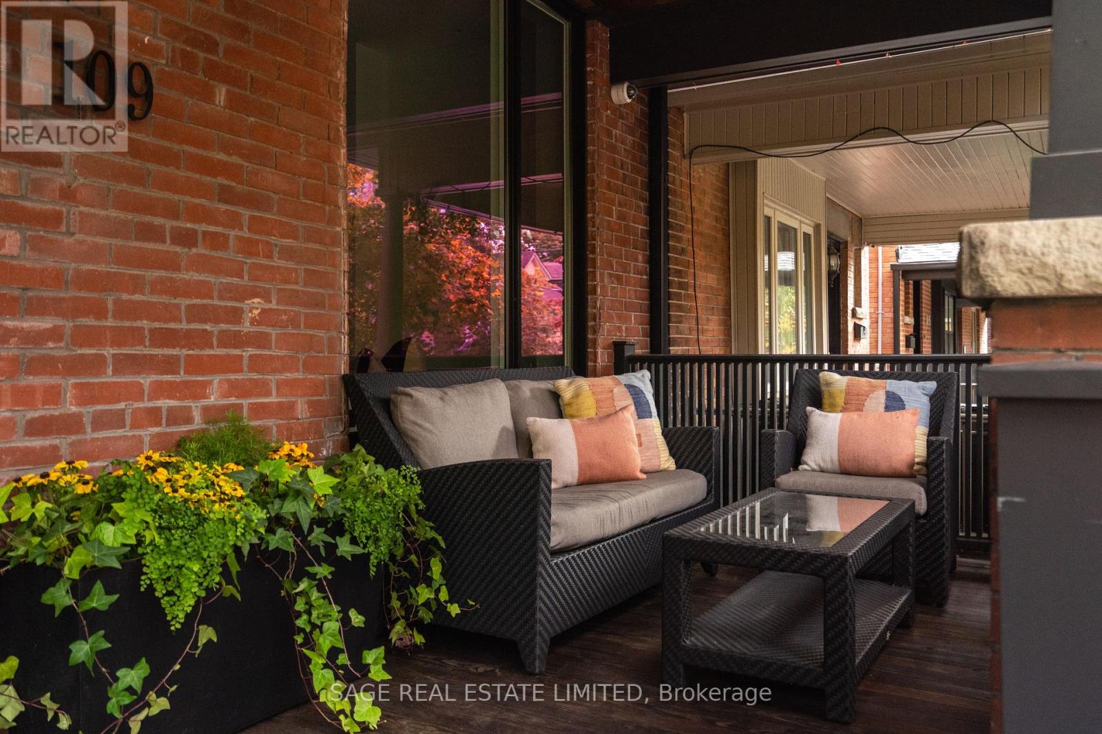 109 Hilton Avenue, Toronto, Ontario  M5R 3E8 - Photo 45 - C12485725