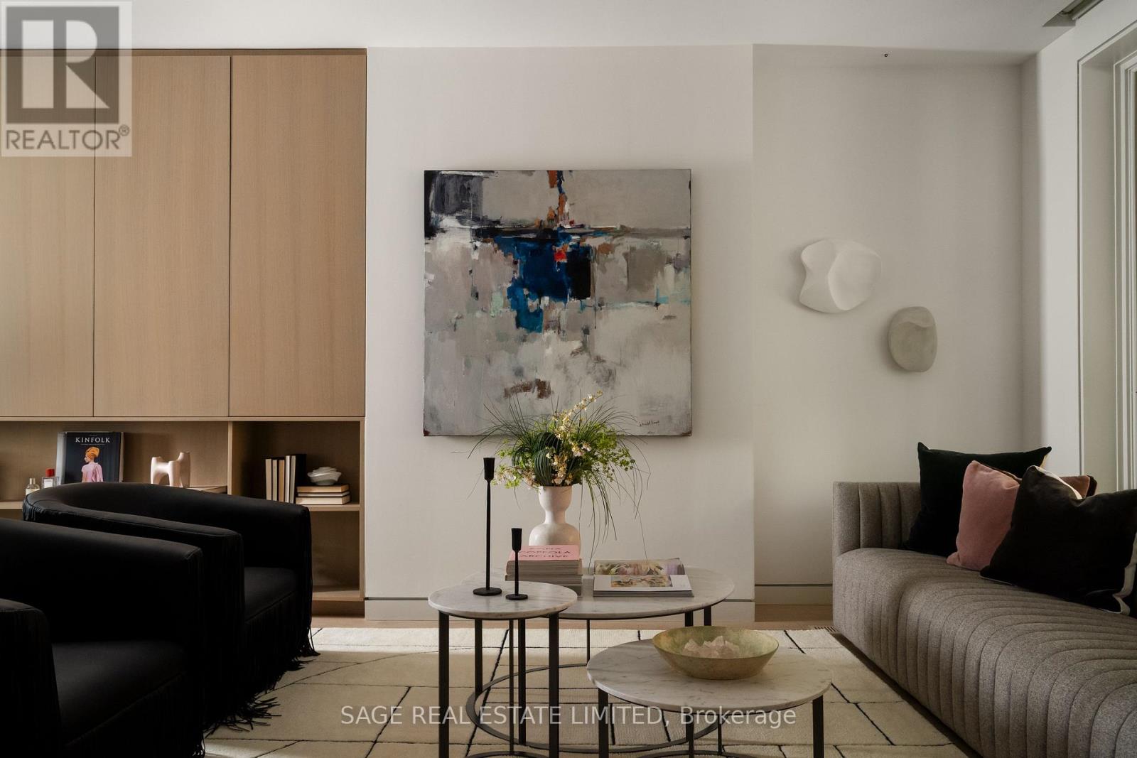 109 Hilton Avenue, Toronto, Ontario  M5R 3E8 - Photo 9 - C12485725