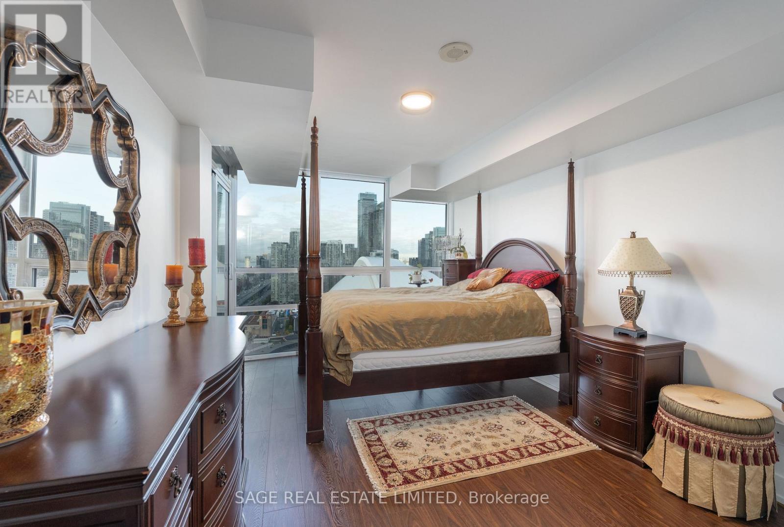 3712 - 19 Grand Trunk Crescent, Toronto, Ontario  M5J 3A3 - Photo 10 - C12485742