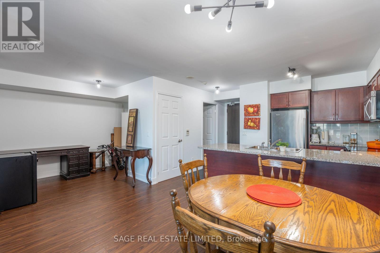 3712 - 19 Grand Trunk Crescent, Toronto, Ontario  M5J 3A3 - Photo 7 - C12485742