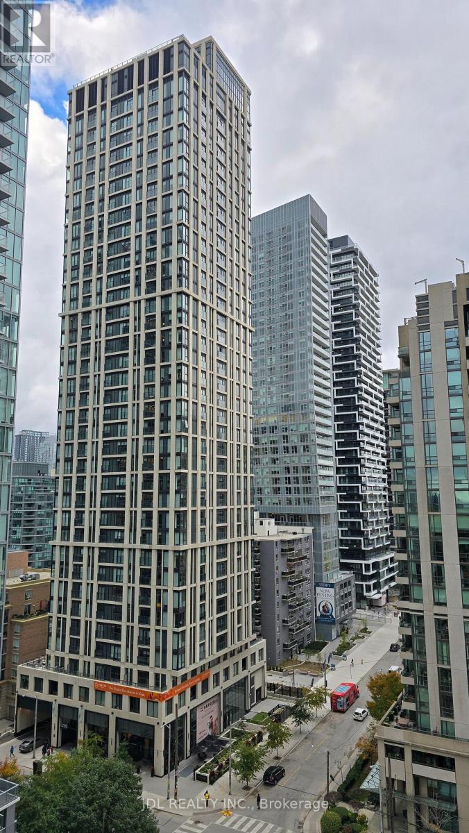 1204 - 110 Broadway Avenue, Toronto, Ontario  M4P 1V7 - Photo 15 - C12485747