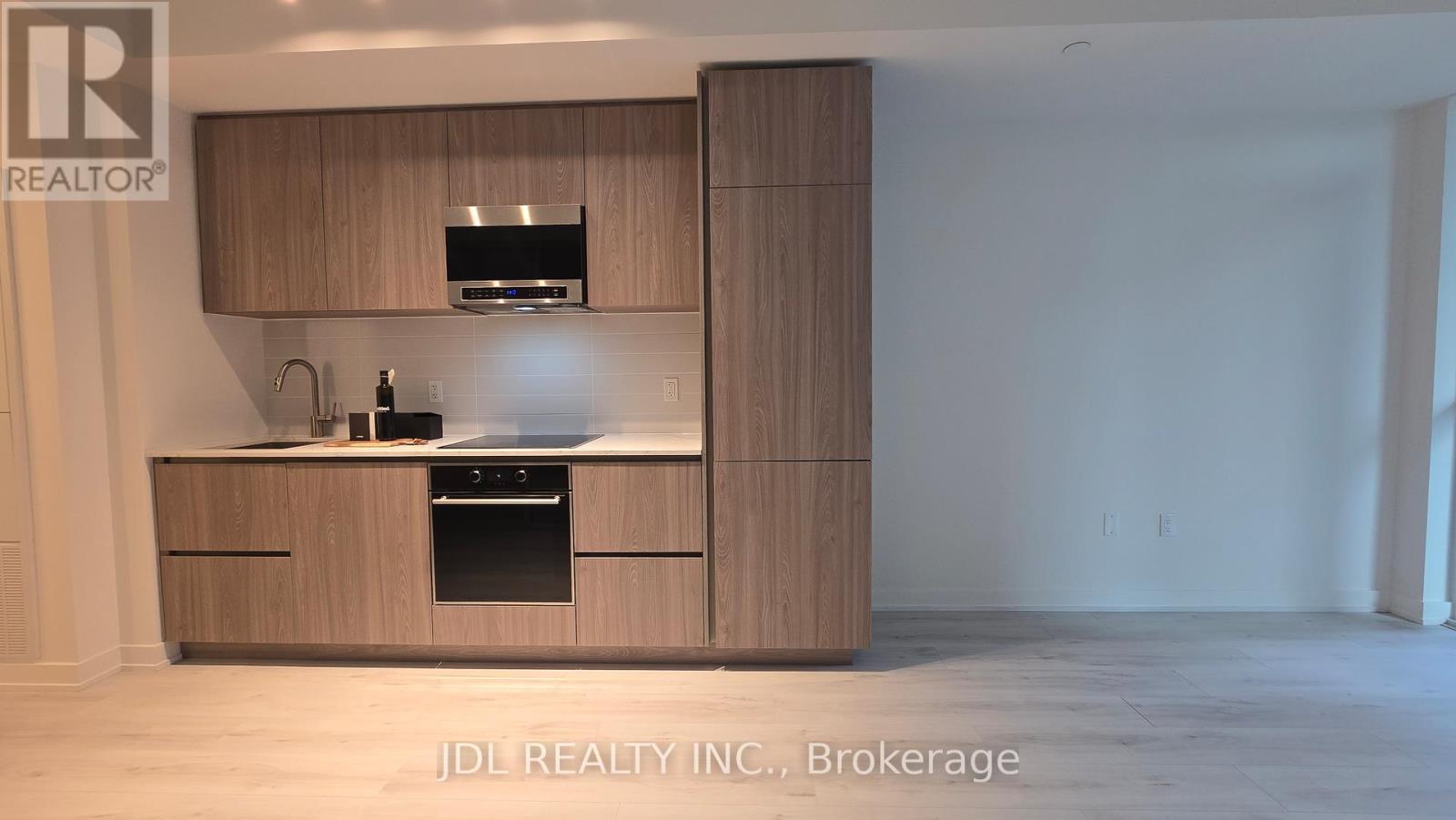 1204 - 110 Broadway Avenue, Toronto, Ontario  M4P 1V7 - Photo 2 - C12485747