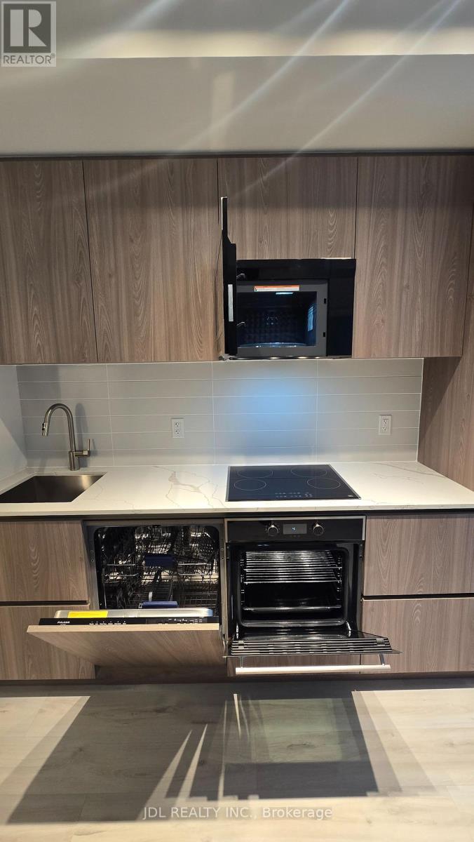 1204 - 110 Broadway Avenue, Toronto, Ontario  M4P 1V7 - Photo 7 - C12485747