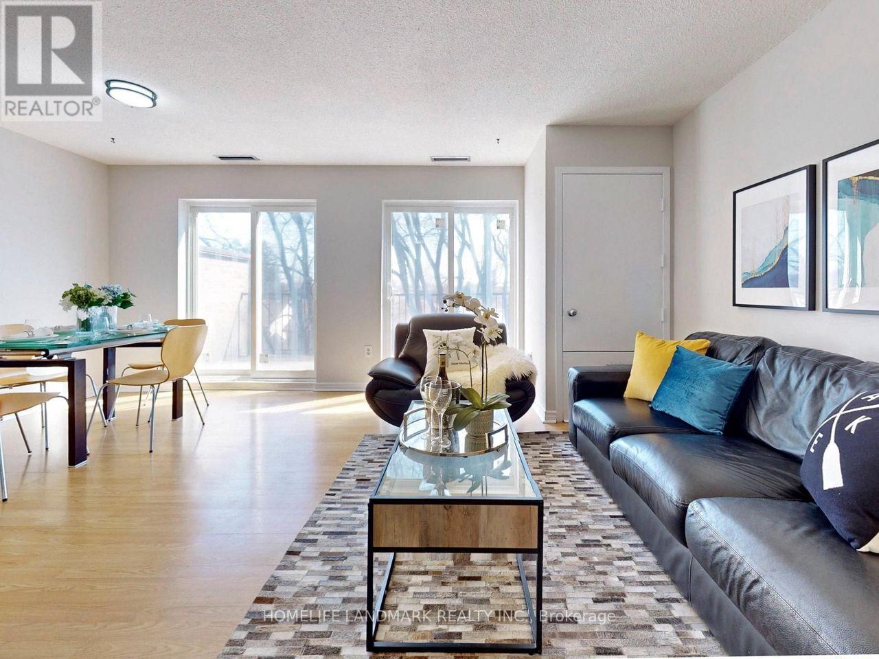 <div class="slider-price">$2,800 Monthly</div><p>290 - 165 Cherokee Boulevard, Toronto, Ontario</p>