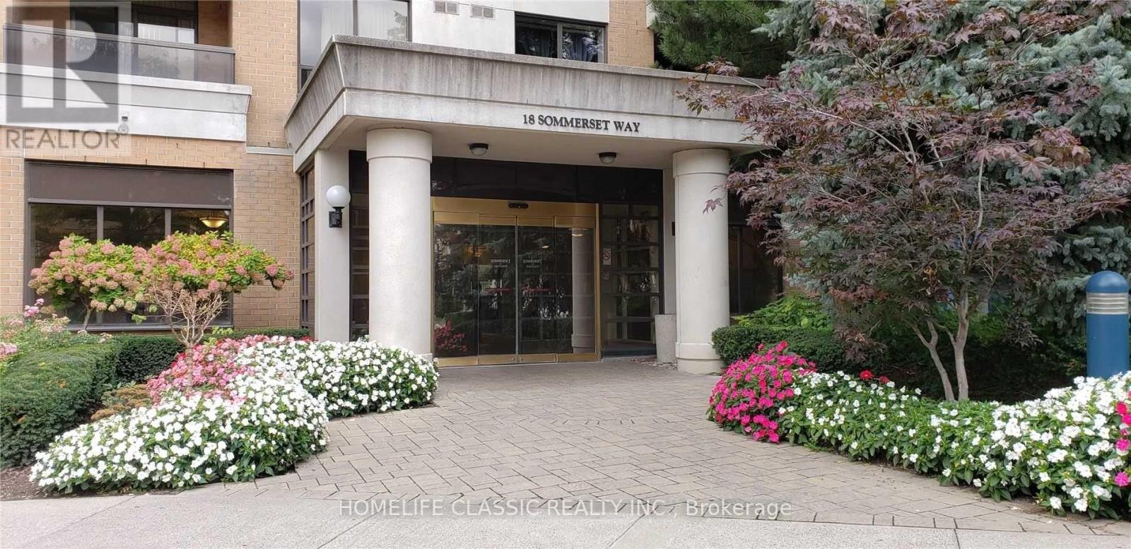 502 - 18 SOMMERSET WAY, Toronto, Ontario