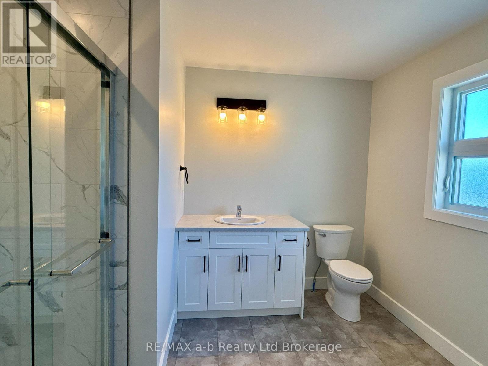 41 Cash Crescent, Ingersoll, Ontario  N5C 0E2 - Photo 11 - X12485818