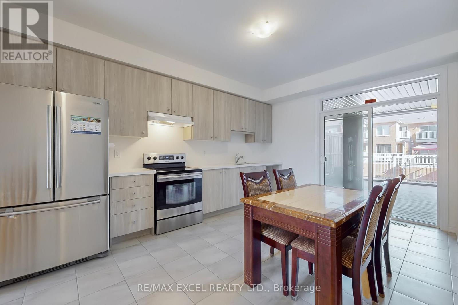 2839 Whites Road, Pickering, Ontario  L1X 0P4 - Photo 19 - E12485636