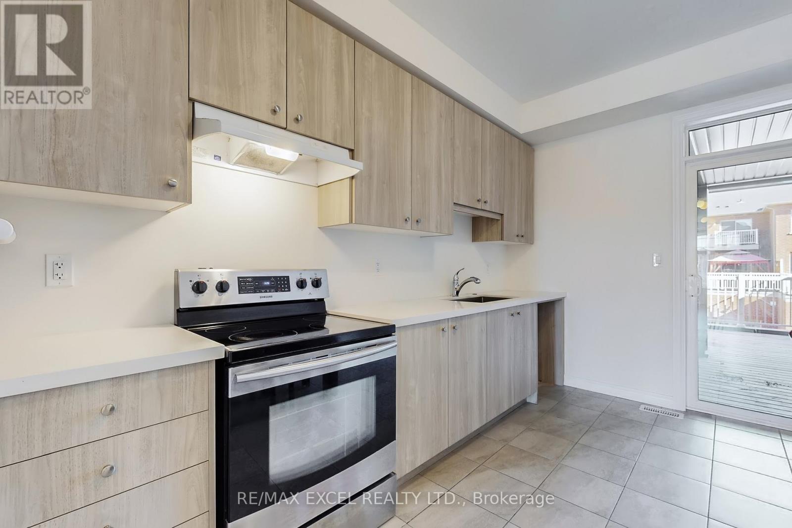 2839 Whites Road, Pickering, Ontario  L1X 0P4 - Photo 24 - E12485636