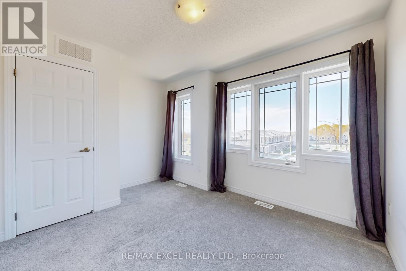 2839 Whites Road, Pickering, Ontario  L1X 0P4 - Photo 26 - E12485636