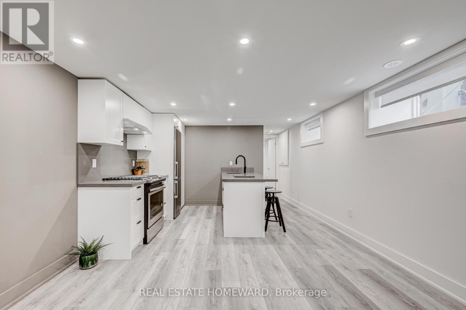 B - 40 Dewhurst Boulevard, Toronto, Ontario  M4J 3H9 - Photo 10 - E12485639