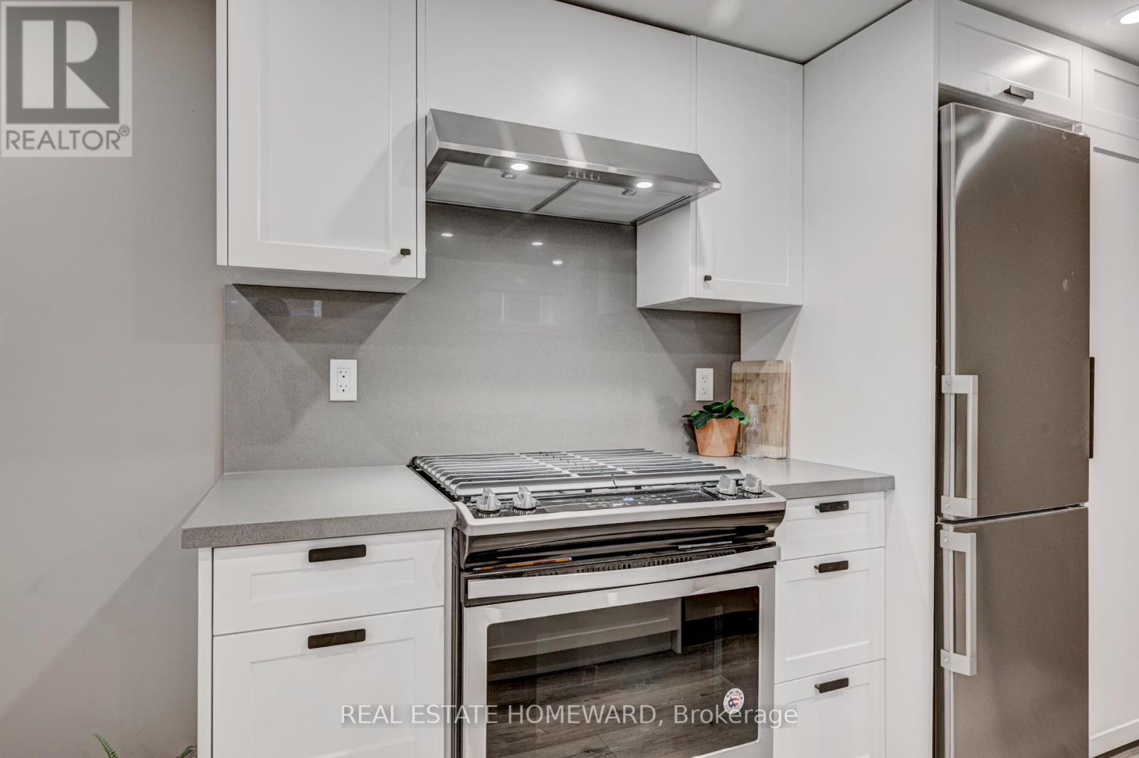 B - 40 Dewhurst Boulevard, Toronto, Ontario  M4J 3H9 - Photo 13 - E12485639