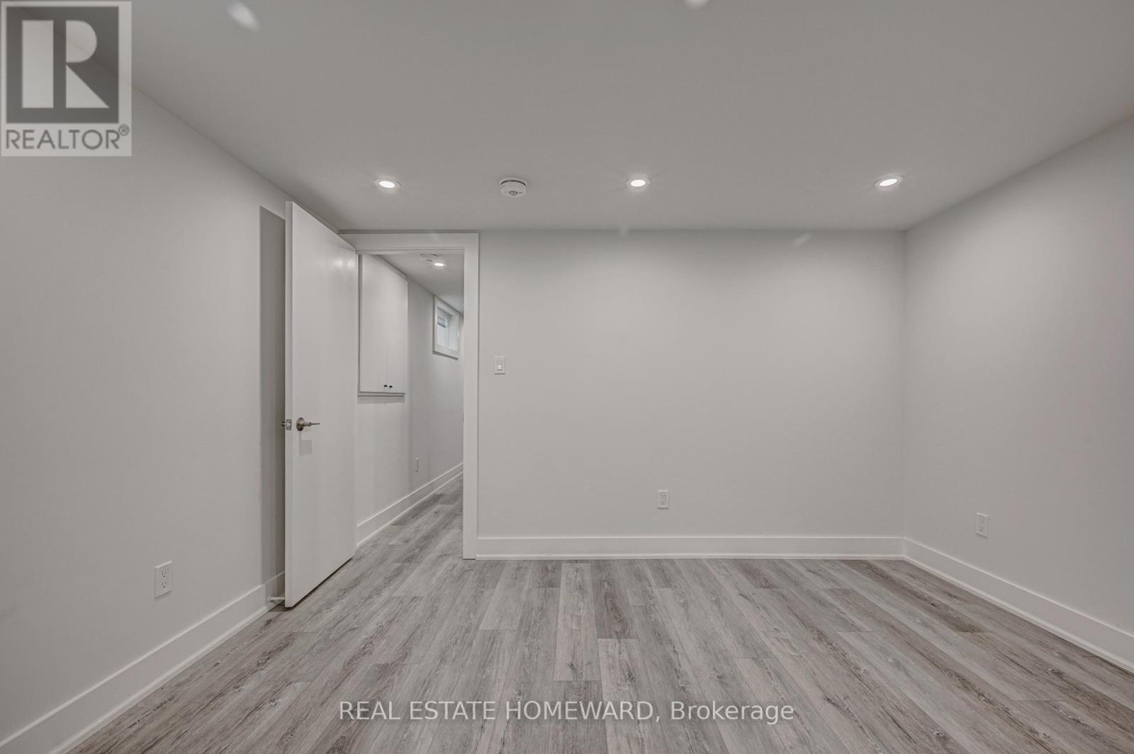 B - 40 Dewhurst Boulevard, Toronto, Ontario  M4J 3H9 - Photo 18 - E12485639