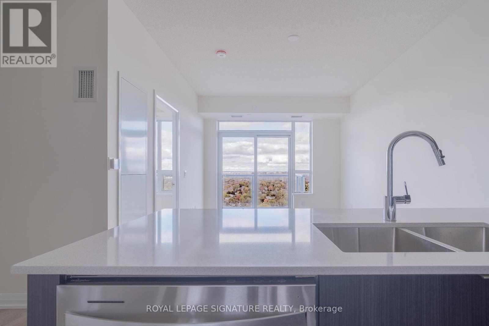 2303 - 3260 Sheppard Avenue E, Toronto, Ontario  M1T 3K3 - Photo 5 - E12485657