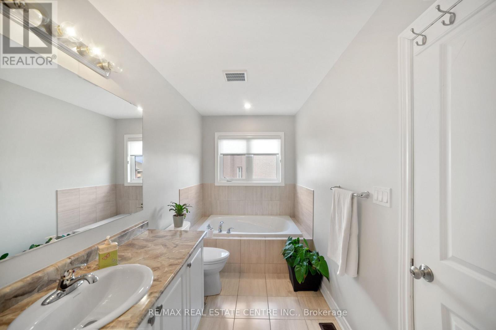 1106 Cactus Crescent, Pickering, Ontario  L1X 0G9 - Photo 26 - E12485660