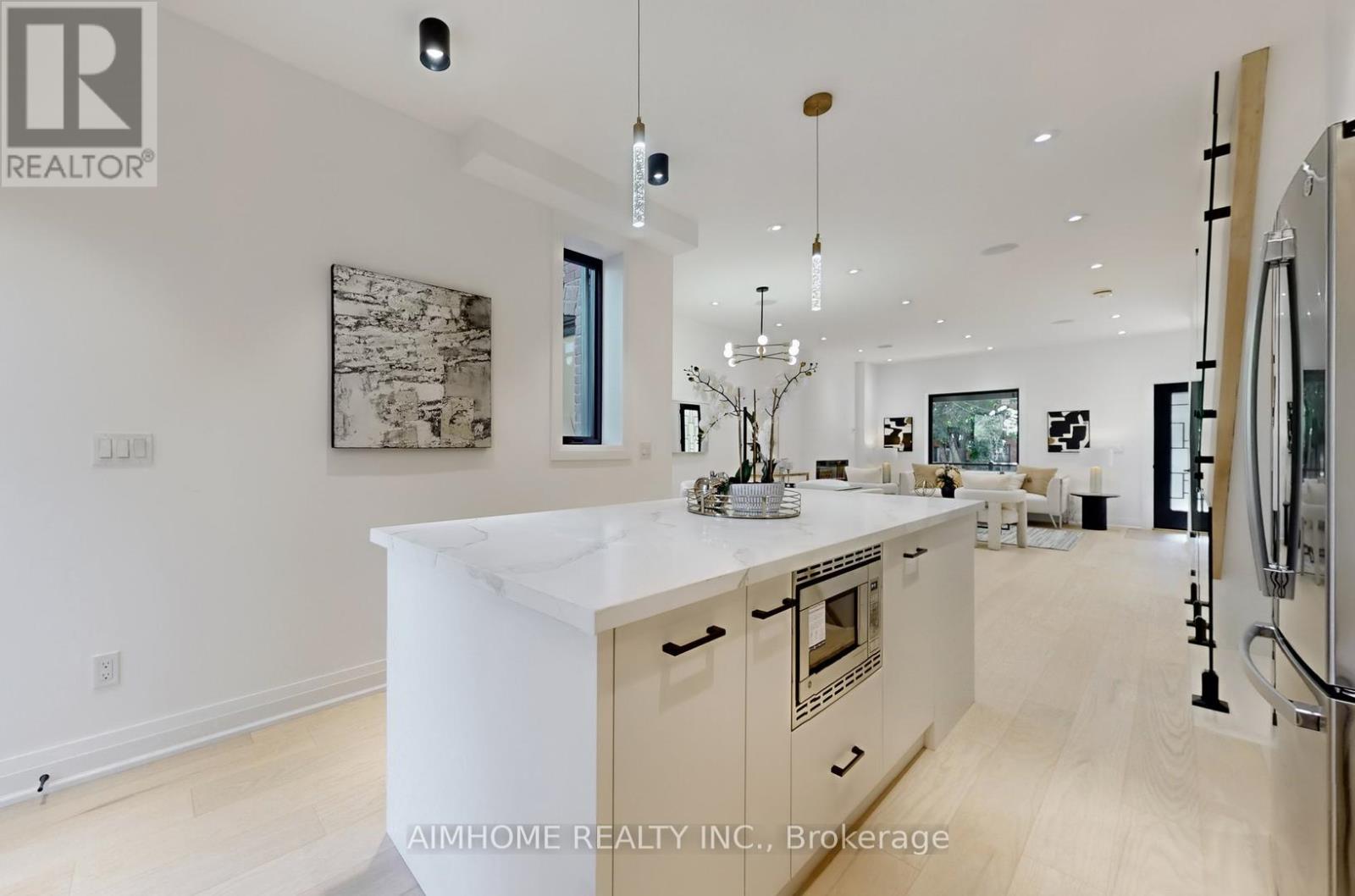 38 Sparkhall Avenue, Toronto, Ontario  M4K 1G5 - Photo 14 - E12485661