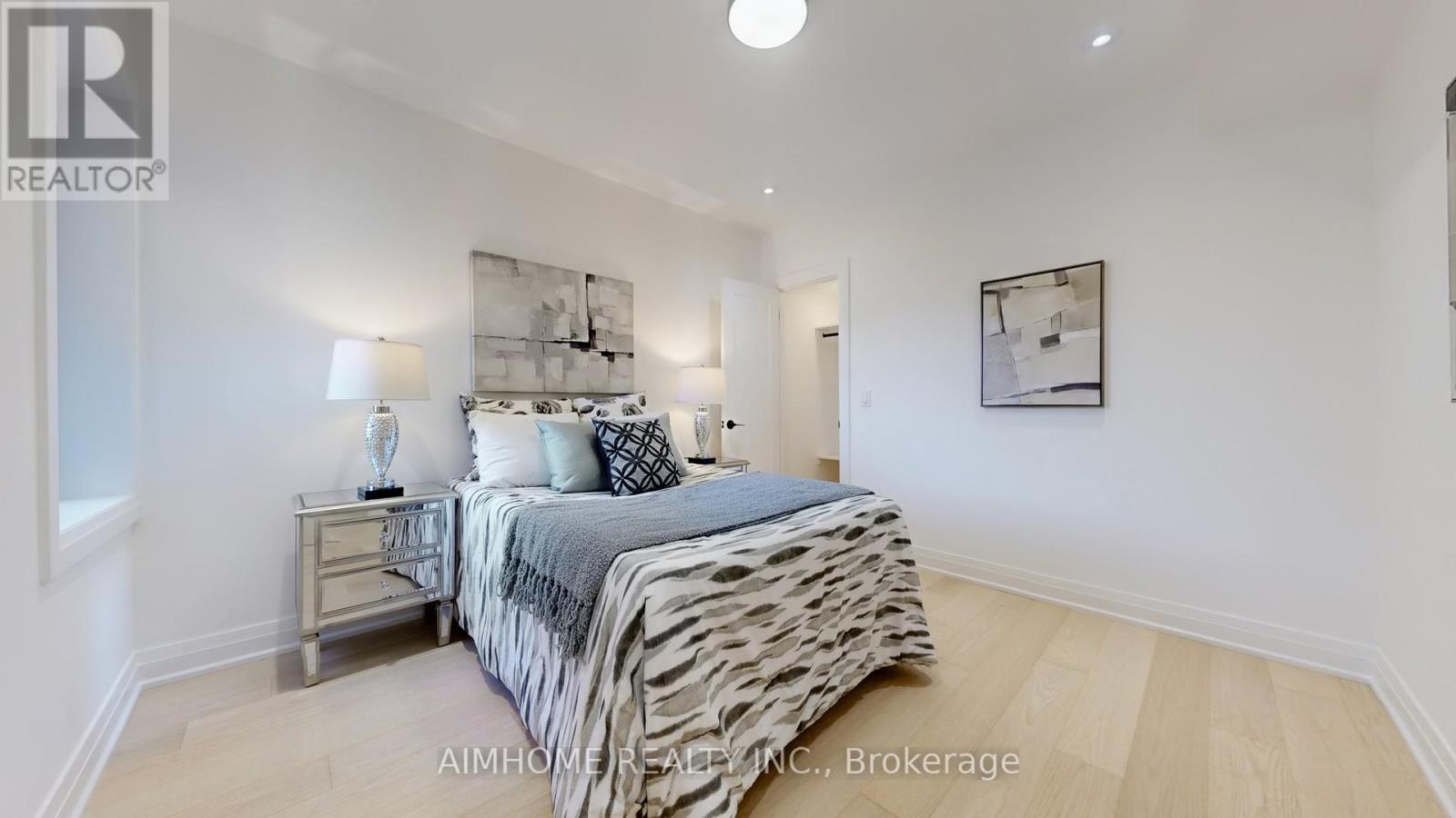 38 Sparkhall Avenue, Toronto, Ontario  M4K 1G5 - Photo 18 - E12485661