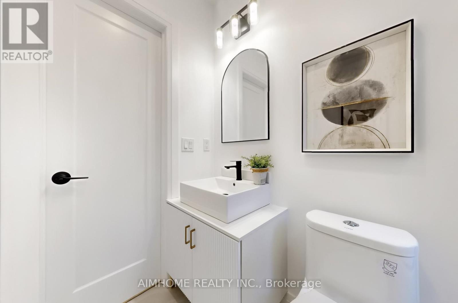 38 Sparkhall Avenue, Toronto, Ontario  M4K 1G5 - Photo 22 - E12485661