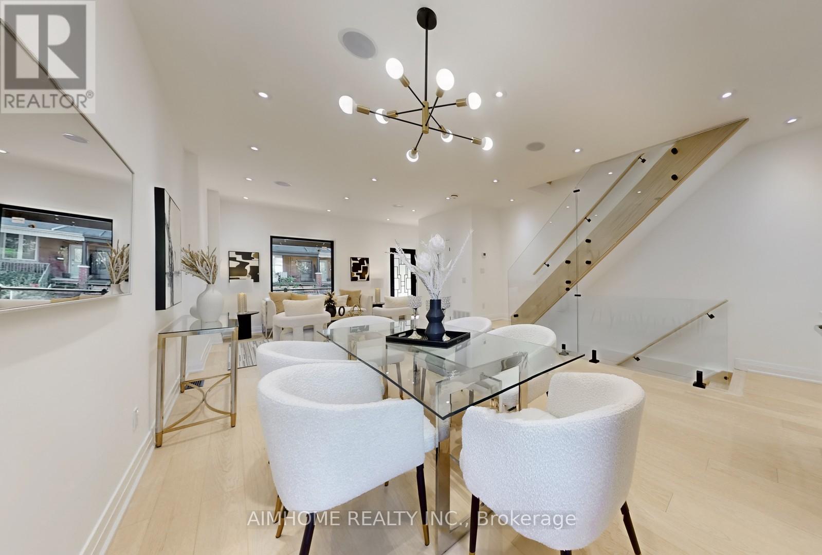 38 Sparkhall Avenue, Toronto, Ontario  M4K 1G5 - Photo 9 - E12485661